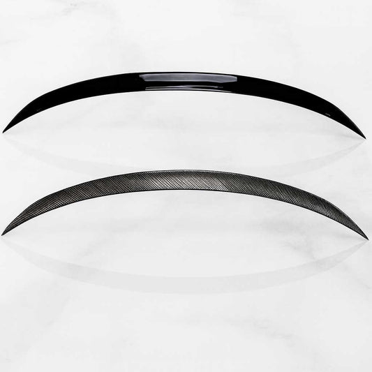 AeroShine - Bakluckespoiler | Glossy Svart & Kolfiberlook Universal Spoiler för Sportigare Bilprofil