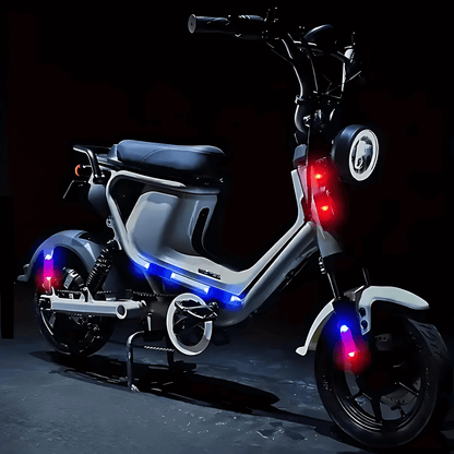 SolarRay - Solcellsdriven LED-varningslampa för Bil, Motorcykel & Cykel – Självlysande Säkerhet i Rörelse