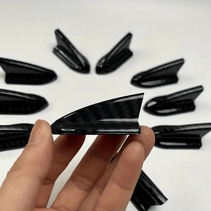 AeroSting - 6-Pack Takspoilers Shark Fins för Bil | Universell Vortex Generator i Svart eller Kolfiberlook