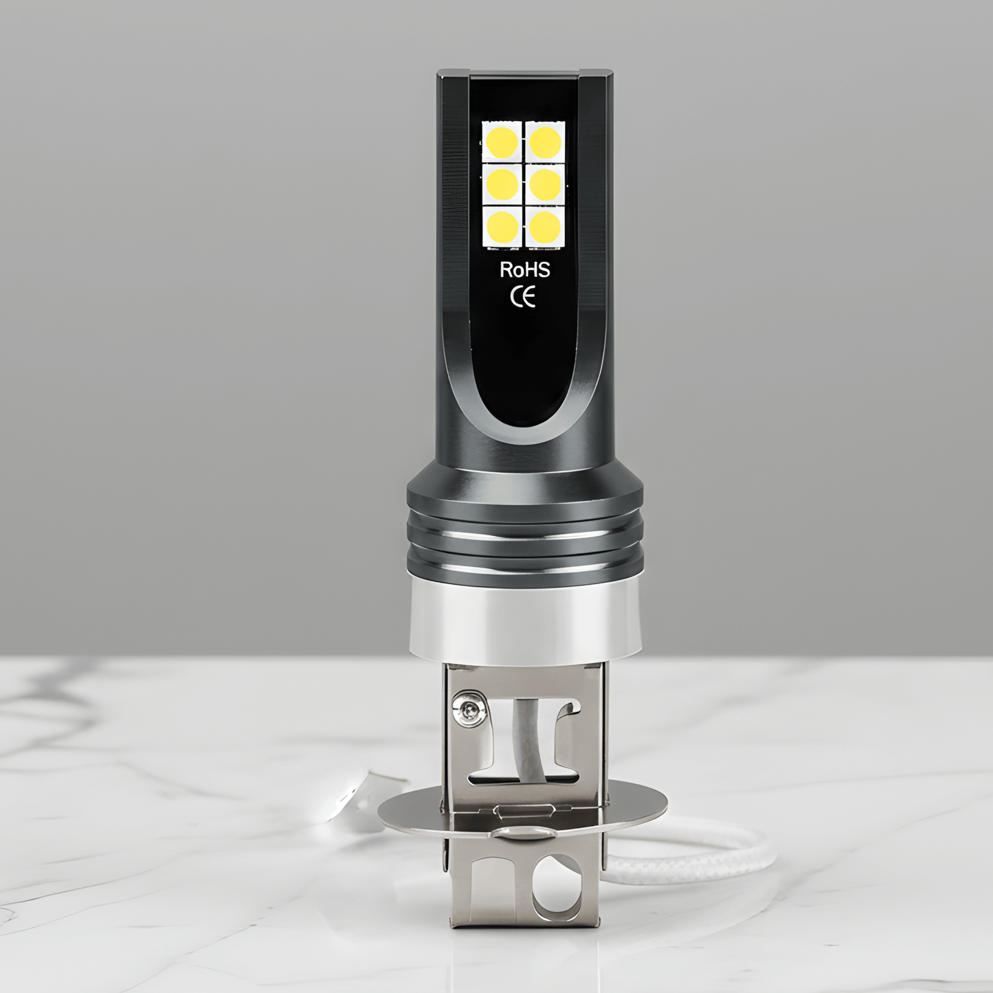 VividLux - 2 LED-ajovalopolttimot valkoisella tai kultaisella valolla 12SMD 3030, 360 ° valaistus ja universaali 12-24V-asennus autoihin