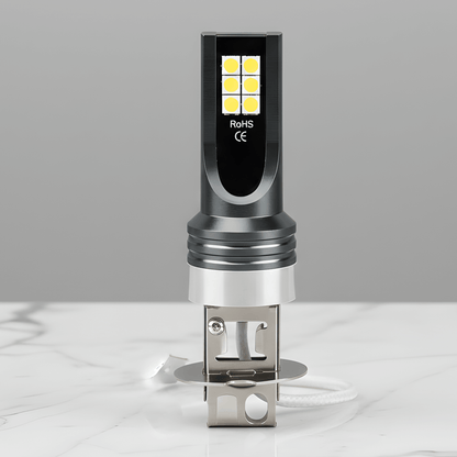 VividLux - 2 LED-ajovalopolttimot valkoisella tai kultaisella valolla 12SMD 3030, 360 ° valaistus ja universaali 12-24V-asennus autoihin